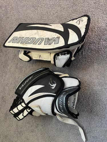 Vaughn Velocity 7400 (Used) Senior Goalie Glove and Blocker Set - Full Right