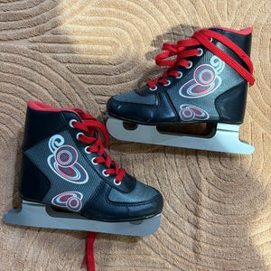 Black Bladerunner ZigZag Figure Skates Junior 11 (Used)