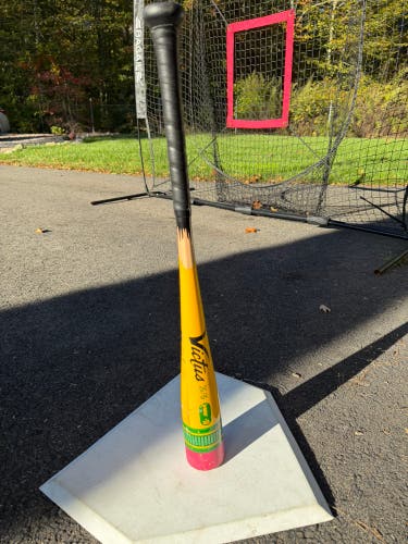2025 Victus USABat Certified Bat (-10) 16 oz 26" (Used)