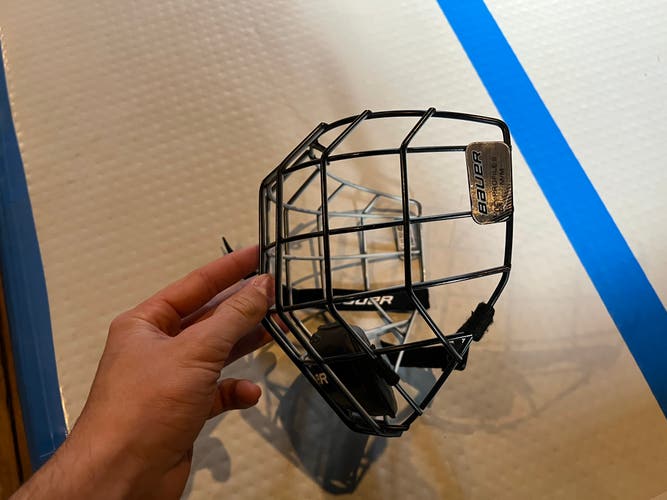Medium Bauer Profile II Facemask Full Cage (New)