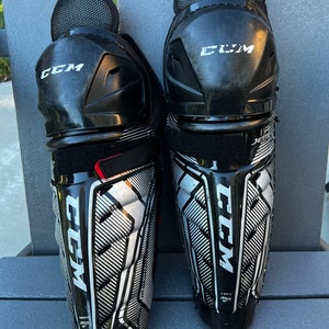 Junior CCM JetSpeed LE 12" Shin Pads (Used)