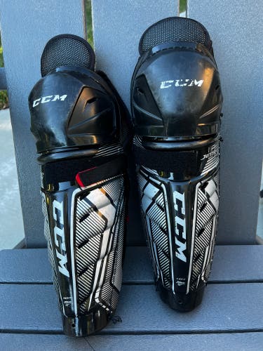 Junior CCM JetSpeed LE 12" Shin Pads (Used)