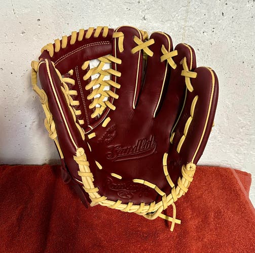 Rawlings Sandlot Series RHT Glove 11.75"