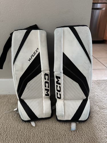 2024 22" CCM Goalie Leg Pads (Used)