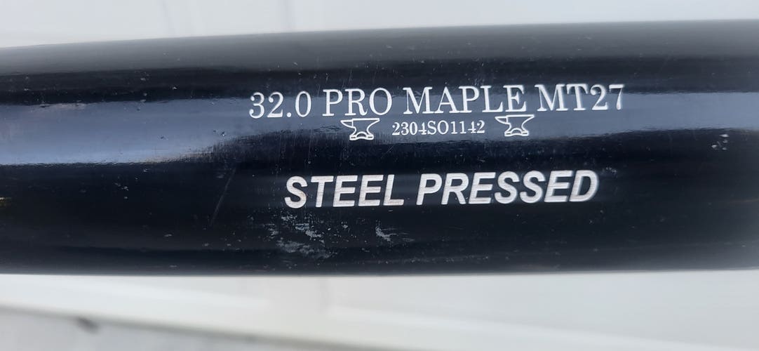 Old Hickory MT27 Maple Bat (-3) 29 oz 32" (Used)