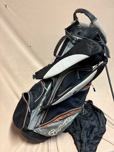 Unisex TaylorMade Bag (Used)