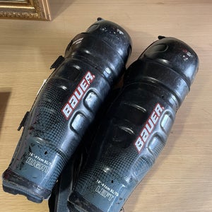 Senior Bauer Supreme 3000 16" Shin Pads (Used)