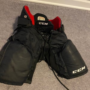 CCM U+ 08 Player Pants Junior Medium Hockey Pants (Used)
