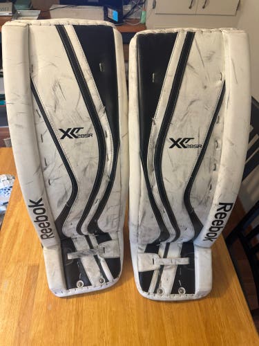 34" Reebok Premier XLT 285r Goalie Leg Pads (Used)
