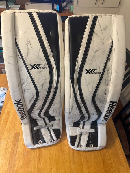 34" Reebok Premier XLT 285r Goalie Leg Pads (Used)