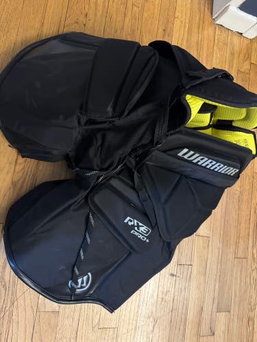 Large Warrior Goalie Pants Pro Stock (Used)