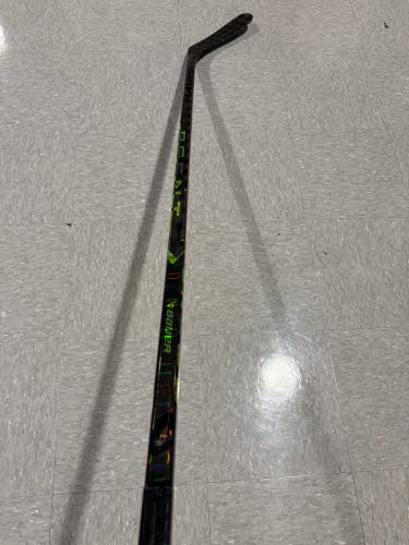 Junior Bauer Ag5nt Hockey Stick Right Handed | P88 40 Flex (Used)