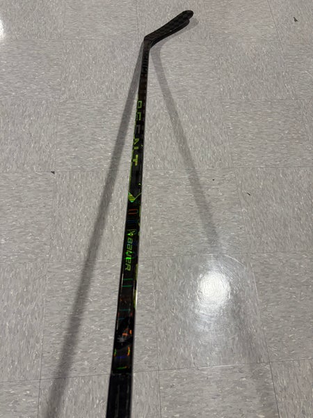 Junior Bauer Ag5nt Hockey Stick Right Handed | P88 40 Flex (Used)