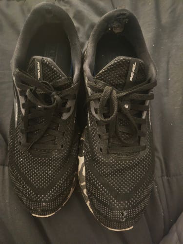 Black Men's Size M 10.5 (W 11.5) Adult Brooks Shoes