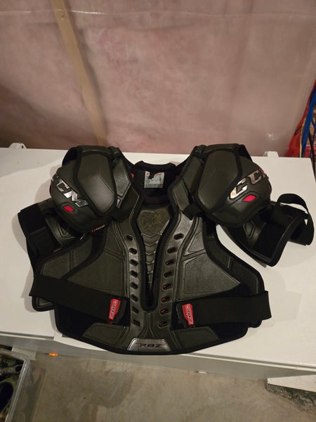 Men's XL CCM RBZ Shoulder Pads Pro Stock (Used)