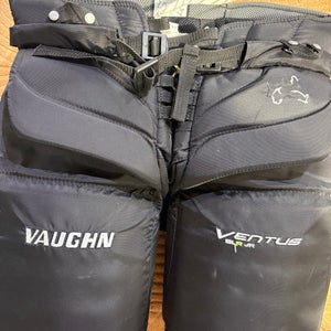 Black Junior Large Vaughn Ventus SLR Jr Hockey Goalie Pants (Used)