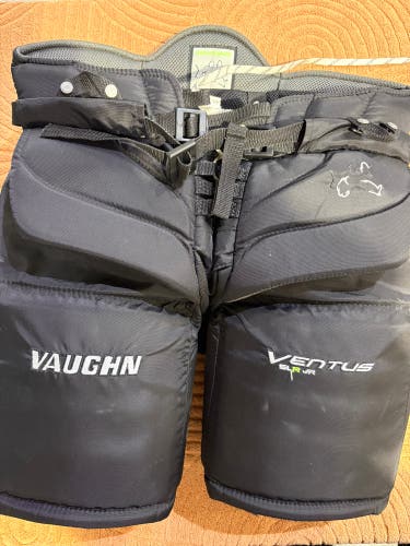 Black Junior Large Vaughn Ventus SLR Jr Hockey Goalie Pants (Used)