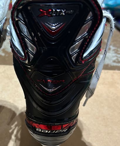 Bauer Vapor X LTX Pro Hockey Skates Regular Width Size 1 (Used)