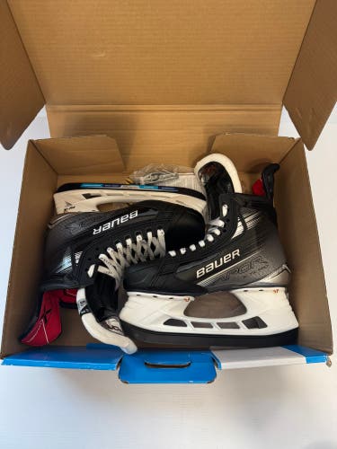 New Size 5.5 Fit 3 Intermediate Bauer Vapor XLTX Pro+ Hockey Skates