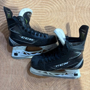 Junior CCM RibCor 76K Hockey Skates Regular Width Size 3.5 (Used)