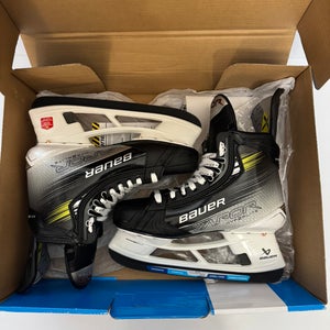 New Senior Bauer Vapor Hyperlite 2 Hockey Skates