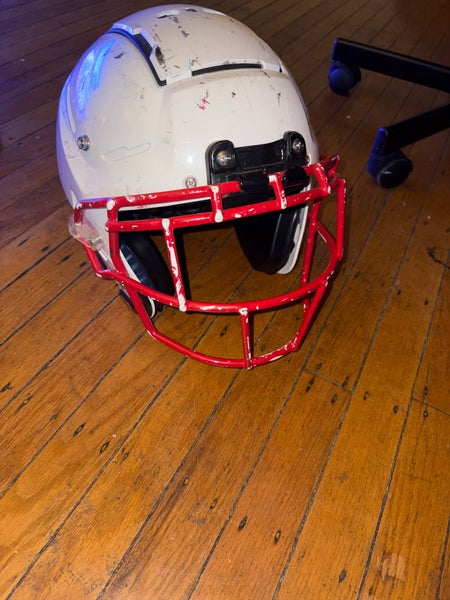 Large Youth Schutt F7 LX1 Helmet (Used)