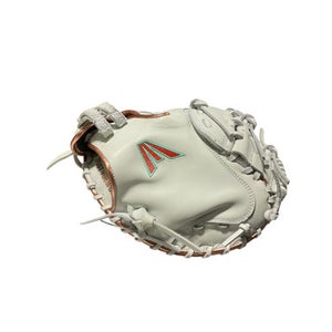 Used Easton JEN SCHRO BB/SB Catchers RH Throw White 33" 11834-S000041708