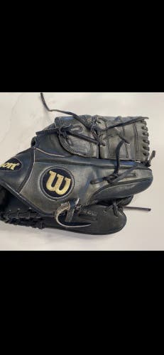 Wilson CK22 RH Pitcher's Baseball Glove 11.75" (Used)