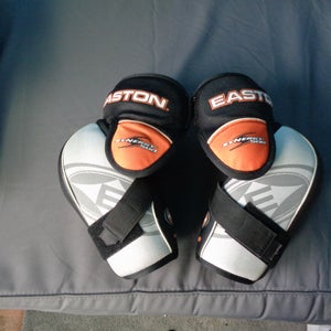 Senior Small Easton Synergy 300 Elbow Pads (Used)