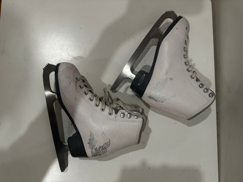 Bladerunner Inline Skates Size 5 (Used)