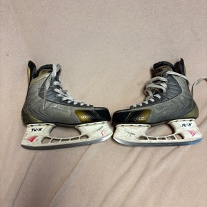 Nike Hockey Skates 7.5 (Used)