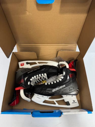 New Size 3.5 EE Junior Bauer Vapor X5 Pro Hockey Skates