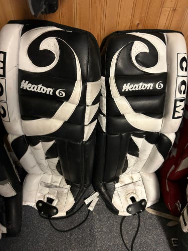 33" 2002 Heaton Goalie Leg Pads (Used)