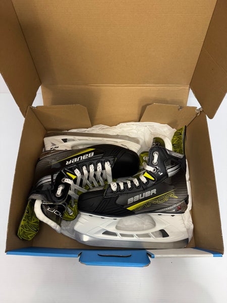 New Size 3.5 EE Junior Bauer Vapor X4 Hockey Skates