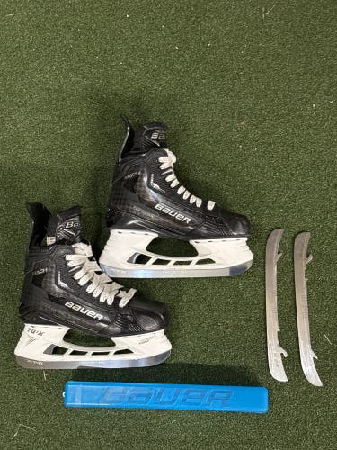 Bauer Supreme Mach Hockey Skates 6.5 (Used)