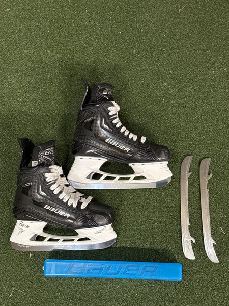 Bauer Supreme Mach Hockey Skates 6.5 (Used)
