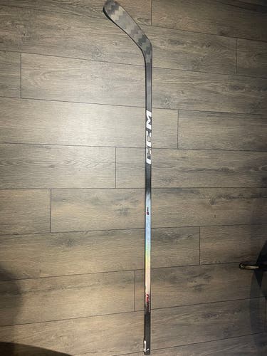 Intermediate CCM JetSpeed FT8 Pro Left Hand Hockey Stick P28 (New)