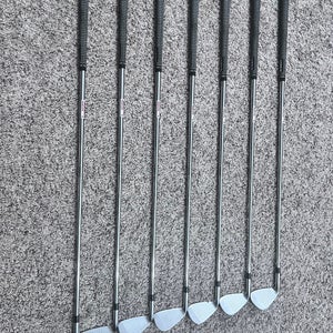 101 Right Handed Iron Set Regular Flex Steel Shaft (Used)