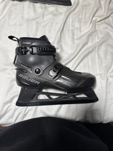 Bauer Konekt 2 Hockey Goalie Skates 9.5 (Used)