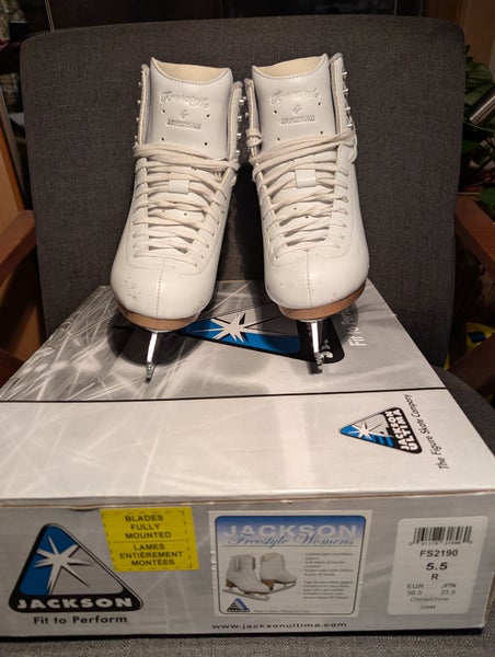 Jackson Ultima Freestyle Figure Skates Side 5.5 Regular (Like New)