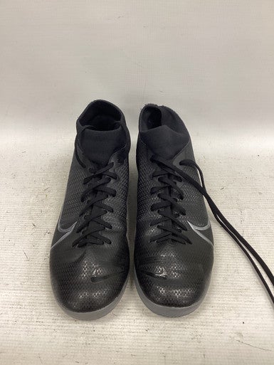 Nike (Used) Size M 8.5 (W 9.5) Black Indoor Cleats