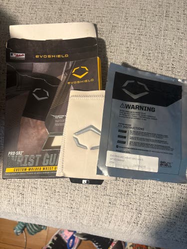 White Junior EvoShield Wrist Wrist Guards (New)