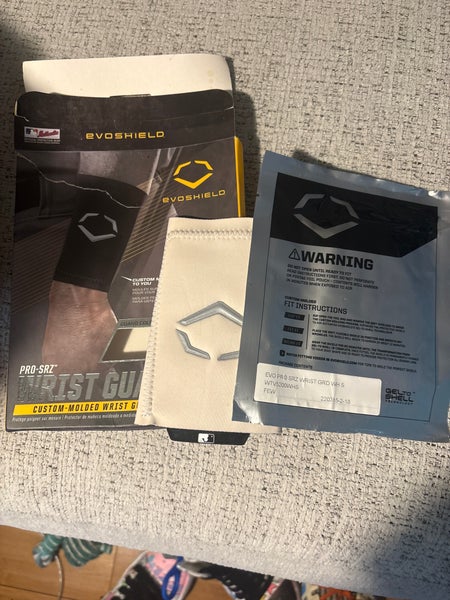 White Junior EvoShield Wrist Wrist Guards (New)