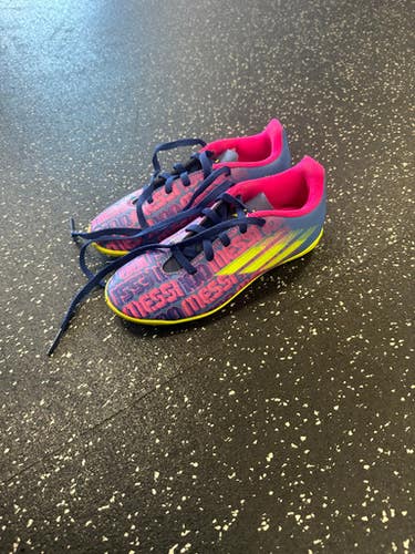 Used Adidas Soccer Indoor Shoes Pink Junior 02.5 11849-S000032950
