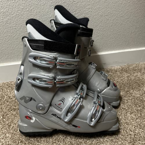 Nordica FSX W Ski Boots Mondo 25.5 / Women’s  8 / 295mm / 55 Flex