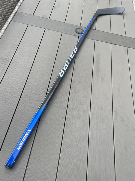 Custom Royal Blue Bauer Nexus Sync Right Handed Hockey Stick P28M (Used) 50 Flex Junior like new