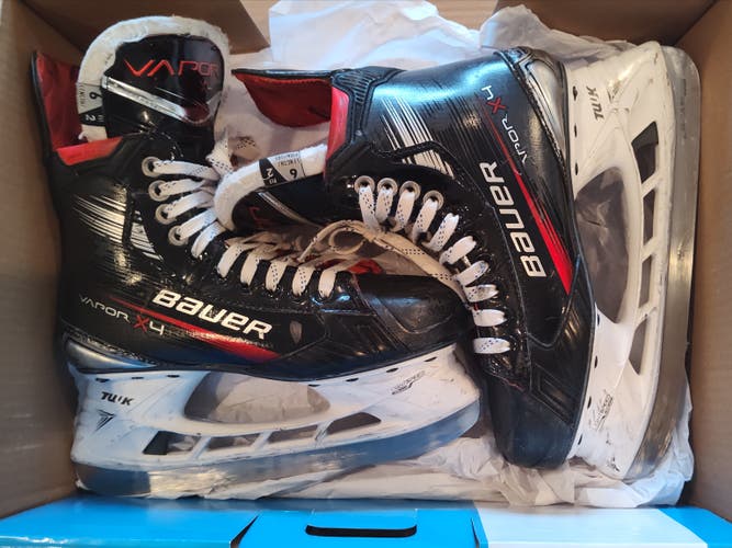 Bauer Vapor X4 Hockey Skates Size 6 Fit 2 Intermediate 2024