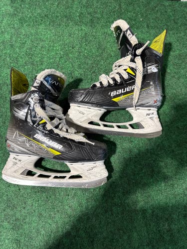 Junior Bauer Vapor X4 Hockey Skates (Regular) | Size 3 (Used)