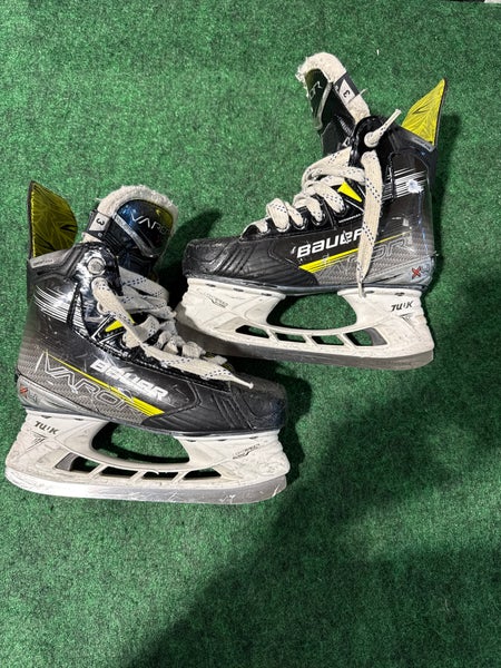 Junior Bauer Vapor X4 Hockey Skates (Regular) | Size 3 (Used)