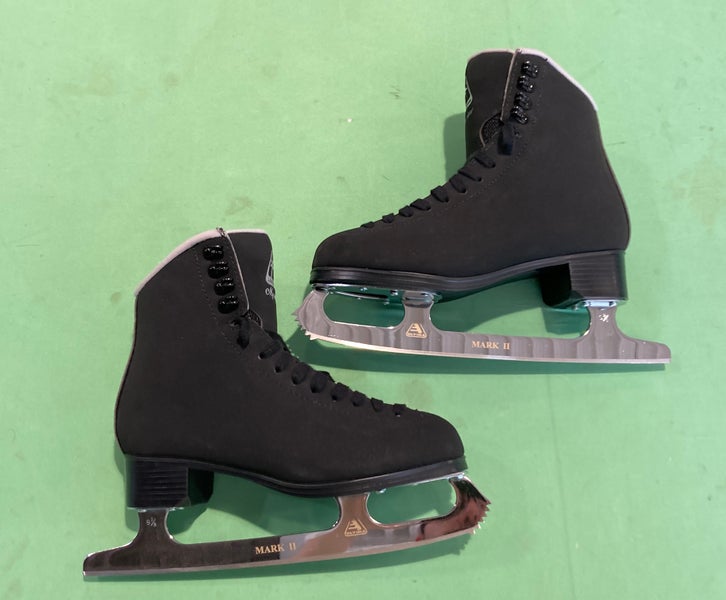 NEW Black Jackson Ultima Mystique Figure Skates Size 4